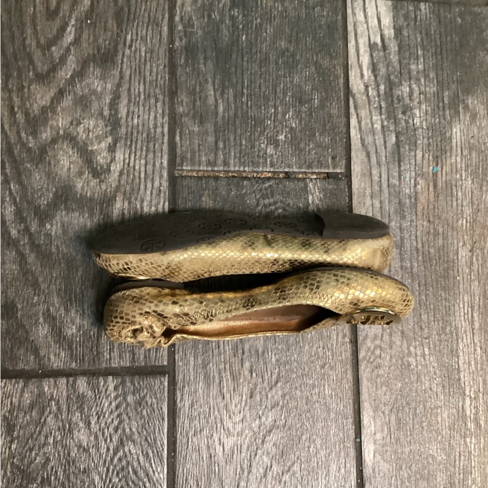 💥PRICE DROP💥 Gold Snakeskin Embossed Leather Minnie Ballet Flats - Picture 5 of 7